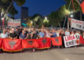 Dita e 109-të e protestës/ Thirrje për UÇK-në gjatë marshimit në Tiranë