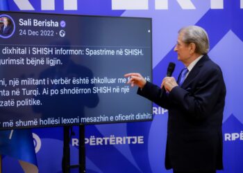 “Vegël e verbër e Edi Ramës”/ Berisha për Hysenin: Çdo informacion e dërgonte fillimisht te Kryeministri