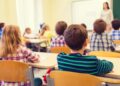 PISA 2025/ Alarm për arsimin shqiptar: 4 në 10 nxënës shqiptarë nuk arrijnë nivelin bazë në shkencë