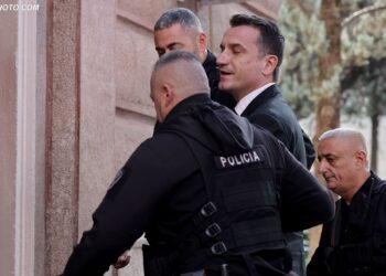 Kërkuan Veliajn fizikisht në mbledhje, SPAK refuzon kërkesën e Këshillit Bashkiak