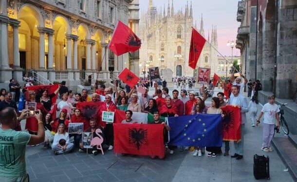 Marshim në Milano në mbështetje të protestave në Tiranë, pritet pjesëmarrje edhe e eurodeputetëve