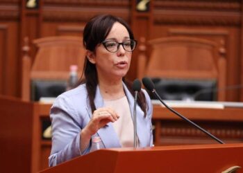 PD kallëzon në SPAK ministren e Shëndetësisë, Klodiana Spahiun