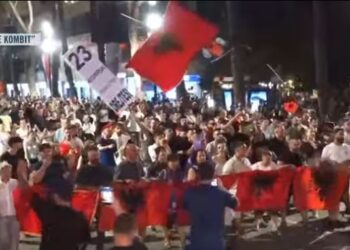 Bllokohen profilet në Instagram të dhjetra protestuesve