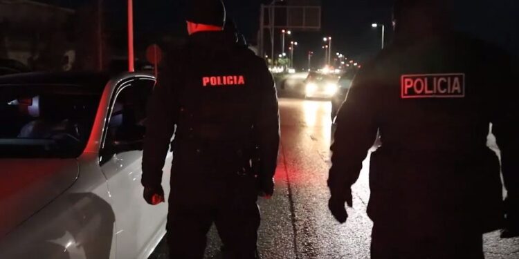 “Lista e zezë” e policisë për mjetet e luksit dhe personat e dyshimtë, operacione kontrolli në të gjithë vendin