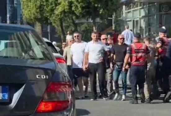 Gjykata e Tiranës liron aktivistët e arrestuar gjatë tubimit të së hënës