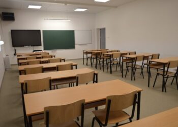 Shtrenjtimi i tarifave “zbraz” bankat e shkollave private