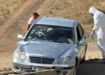 Breshëri plumbash drejt makinës/ PAMJET e automjetit ku u gjet i vrarë Viktor Bardhi