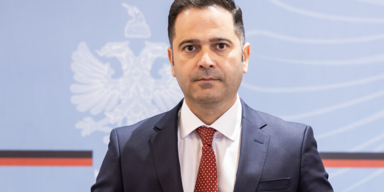 Minstri Malaj i valëvit faturën 40 mln euro gjykatësve pasi ata e paditën në SPAK