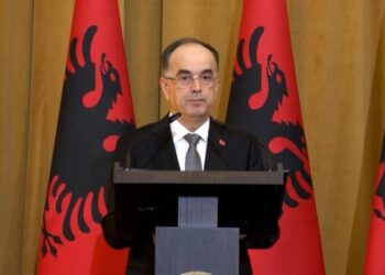 Begaj apel qytetarëve pas dhunës: Zgjidhni dialogun