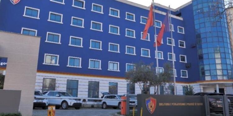 Policia e Tiranës me udhëzim urgjent për protestat: Mos kontrolloni celularët pa urdhër gjykate, të miturit të shoqërohen nga prindërit dhe psikologu