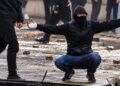 Çfarë është taktika “Black Bloc” që po përdoret në protestat e të rinjve?