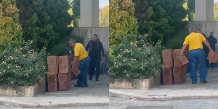 Vendosen blloqe me tulla para Kryeministrisë