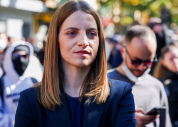 Gazeta gjermane TAZ: A do të jetë Marjana Koçeku problem për Kryeministrin Rama, siç ai e kishte parashikuar në 2024?