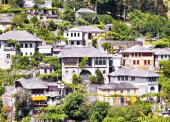 Në katër qarqe të Veriut dhe Gjirokastër, familjet shpenzojnë më pak se 10 vite më parë