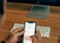 AMA ndërhyn pas publikimit të videove intime të artistëve, TikTok heq 45 materiale