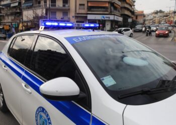 Arrestohen 3 të rinj shqiptarë në Greqi, një prej tyre i kërkuar nga Interpoli për vrasje