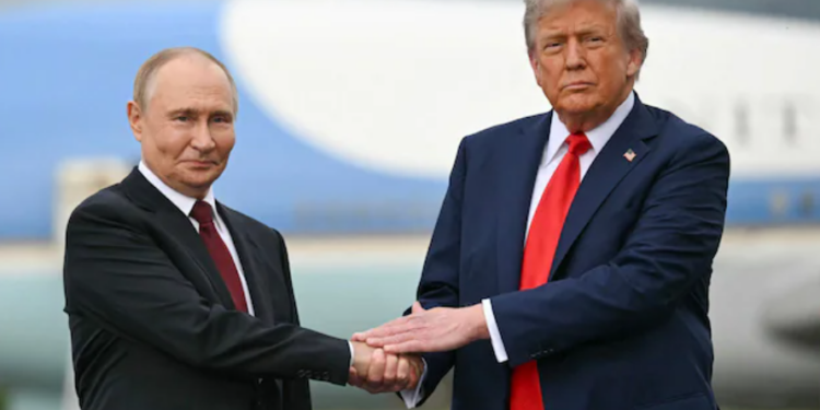 Trump: Marrëveshje me Putinin për hedhjen e naftës ruse në tregun global