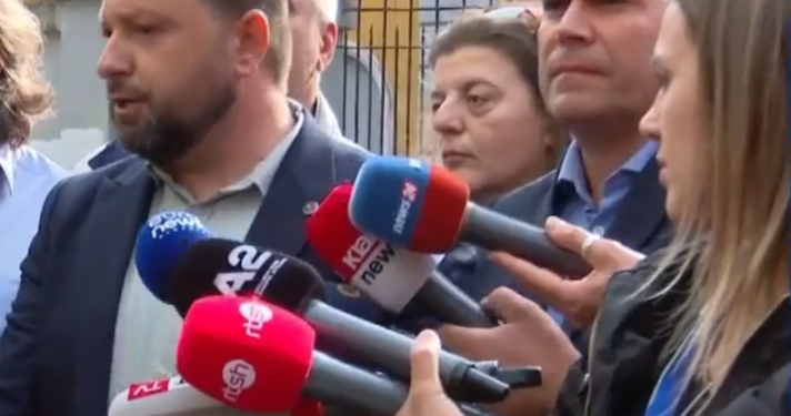 ‘Dhunë e mirëorganizuar kundër studentëve’/ Solidarizohet shoqëria civile: Ngrini zërin, s’jeni vetëm!