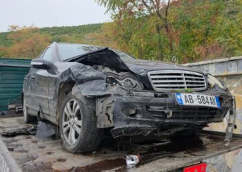 Aksident në aksin Pogradec-Lin, një i plagosur