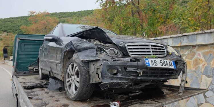 Aksident në aksin Pogradec-Lin, një i plagosur