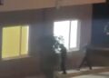 Tensione në Tiranë, arrestime nga civilët, trazira në konvikte dhe mesazhe anonime që ngrenë dyshime për protestën