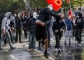 Gaz lotsjellës dhe ujë ndaj protestuesve, tensione të forta para Kryeministrisë