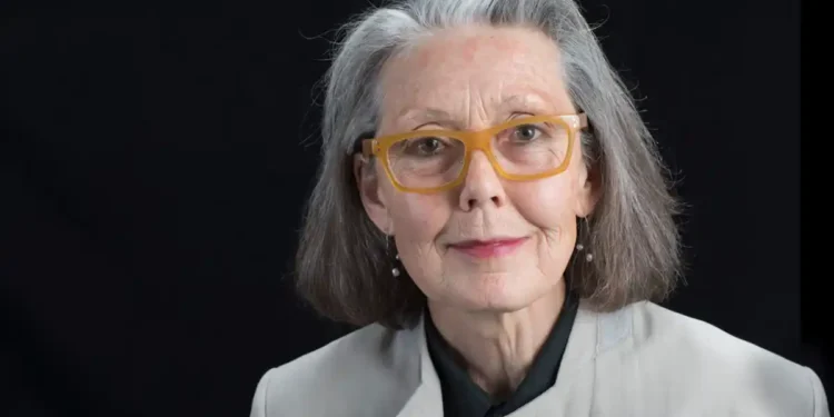 Shkrimtarja kanadeze Anne Carson ‘rrëmben’ çmimin Nobel në Letërsi 2026