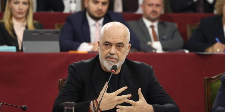 Mbyllet mbledhja e PS, Rama u prezanton deputetëve paketën ligjore që ndëshkon protestuesit
