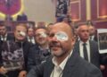 Me fasha në sy, deputetët demokratë solidarizohen me Erjon Vishkullin