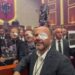 Me fasha në sy, deputetët demokratë solidarizohen me Erjon Vishkullin
