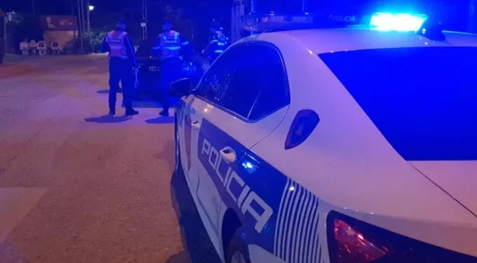 Plagosje me armë zjarri në Shkozë, qëllohet një 45-vjeçari, autori në kërkim