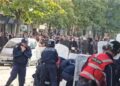 Tensione edhe te Zogu i Zi, policia ndjek protestuesit dhe të rinjtë u vënë flakën koshave të mbeturinave