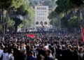 “Il Fatto Quotidiano”: Tirana në revoltë! Të rinjtë protestojnë prej disa muajsh kundër qeverisë