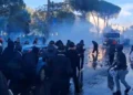 Përshkallëzohen përplasjet në bulevard, të lënduar dhe shoqërime
