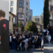 Gjimnazistët e “Partizanit” i bashkohen protestës kundër qeverisë, bojkotojnë mësimin dhe bllokojnë rrugën