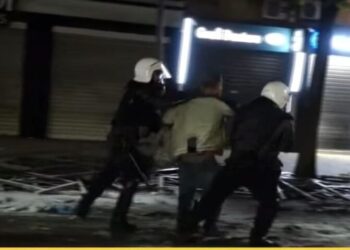 SafeJournalists dënon dhunën ndaj gazetarëve: Shqetësime për përdorimin e tepruar të forcës nga Policia