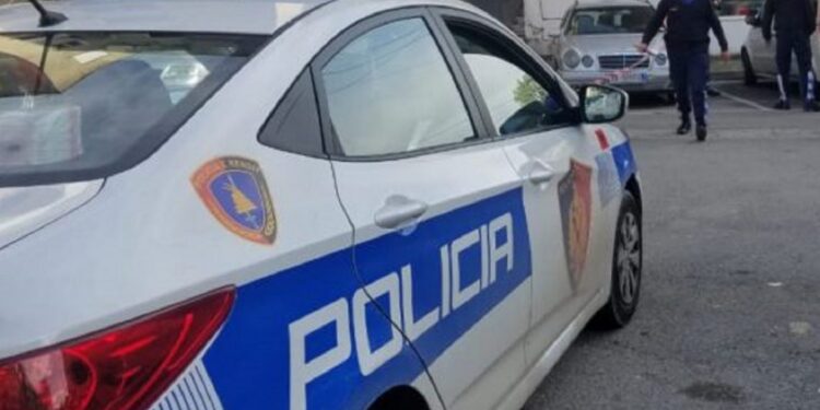 Shpërthim me tritol në derën e një banese në Elbasan